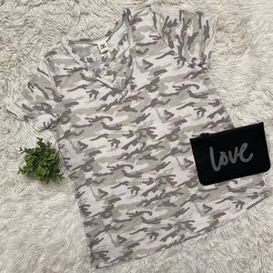Sew In Love Crisscross V-Neck Camo Top 💗 Taupe & Gray